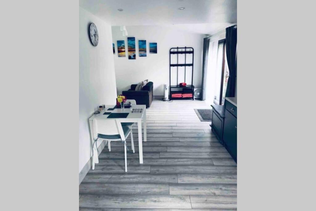 Fuchsia Apartment Tranquil Modern Seaside Apartment On The Wild Atlantic Way Galway Eksteriør billede